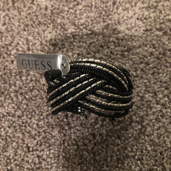 NWT guess bracelet